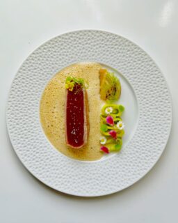 Quel plat vous a le plus marqué au Le 10 Vins ?
Chaque assiette raconte une histoire, chaque saveur laisse un souvenir.
✨ Quel a été votre coup de cœur ?
Partagez-le avec nous en commentaire.
Le 10 Vins — la gastronomie, le souvenir d’une émotion.
.
#chanteloupenbrie #gastronomiefrancaise #gastronomia #luxurydining #parisrestaurants